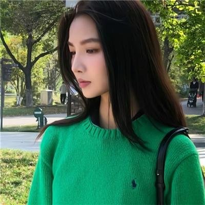 玉米上的麻雀